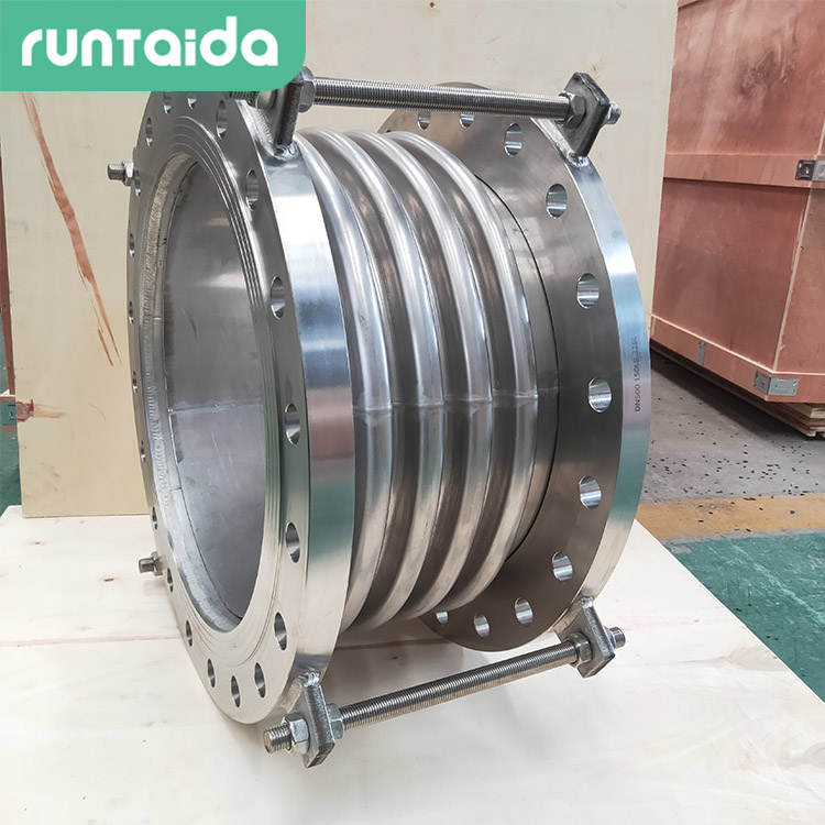 不銹鋼波紋補(bǔ)償器廠(chǎng)家